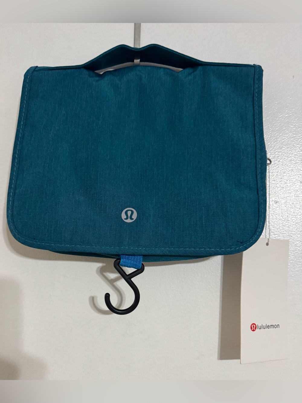 lululemon athletica Teal Hanging Toiletry Organizer NWT  *See Description*